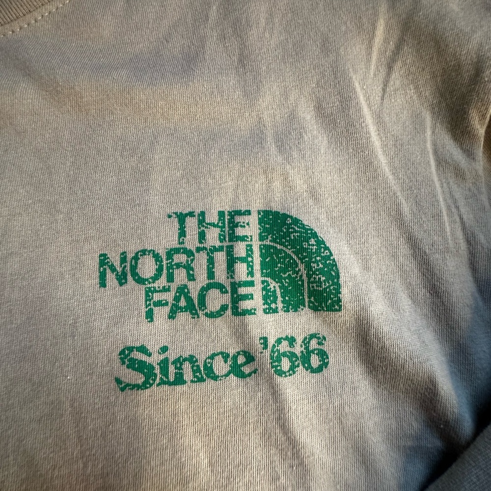 The North Face Men's Beige Long Sleeve Tee - Picture 2 of 6